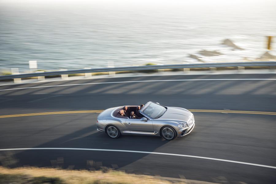  Bentley Continental GT V8 Convertible 2019 года  (NA) (фото 16 из 40)